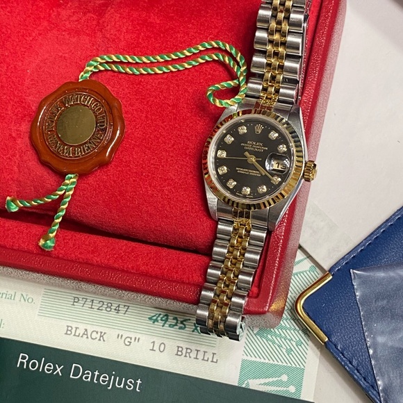 HP🎉ROLEX DATEJUST WATCH DIAMONDS - Picture 8 of 16